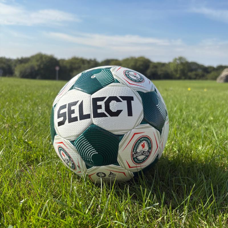 Select fodbold med Sport-Cola etiket