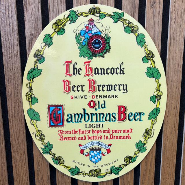 Metal skilt med Old Gambrinus Light etiket