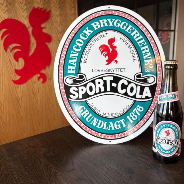 Metal skilt med Sport-Cola etiket